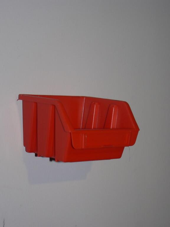 Zestaw pudełek czerwonych Ergobox 1 + płyta perforowana czerwona 225x505x15 mm (szerokość x wysokość x głębokość-rant) (4)