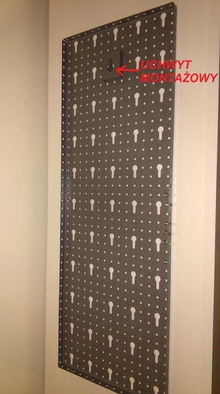 Płyta perforowana czerwona 225x630x15 mm. - 10 szt. (szerokość x wysokość x głębokość-rant) (8)