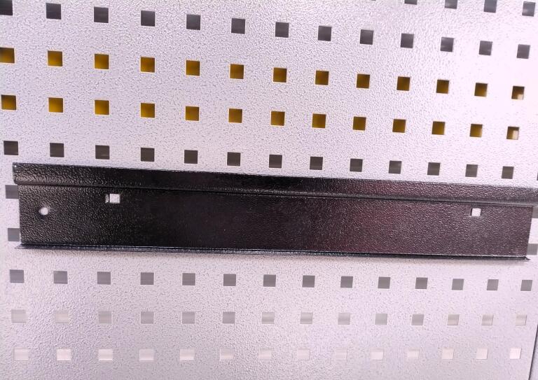 Zawieszka blaszana na pudełka plastikowe szyna 36 cm (6)